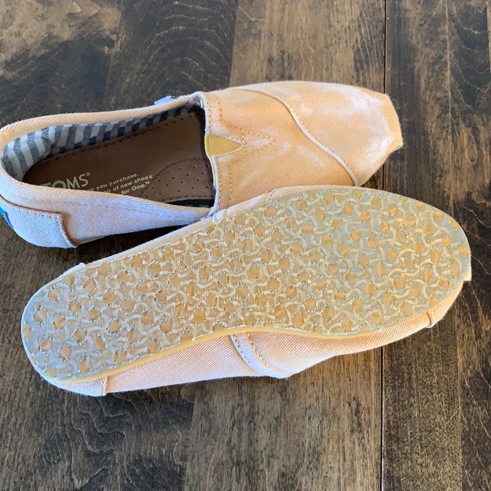 Toms Alpargata shoes. - Picture 5 of 5